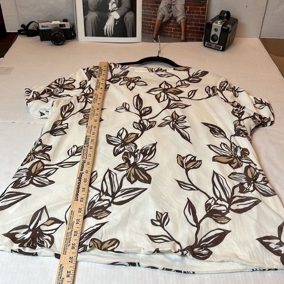 Pendleton floral neutral blouse - Picture 11 of 12